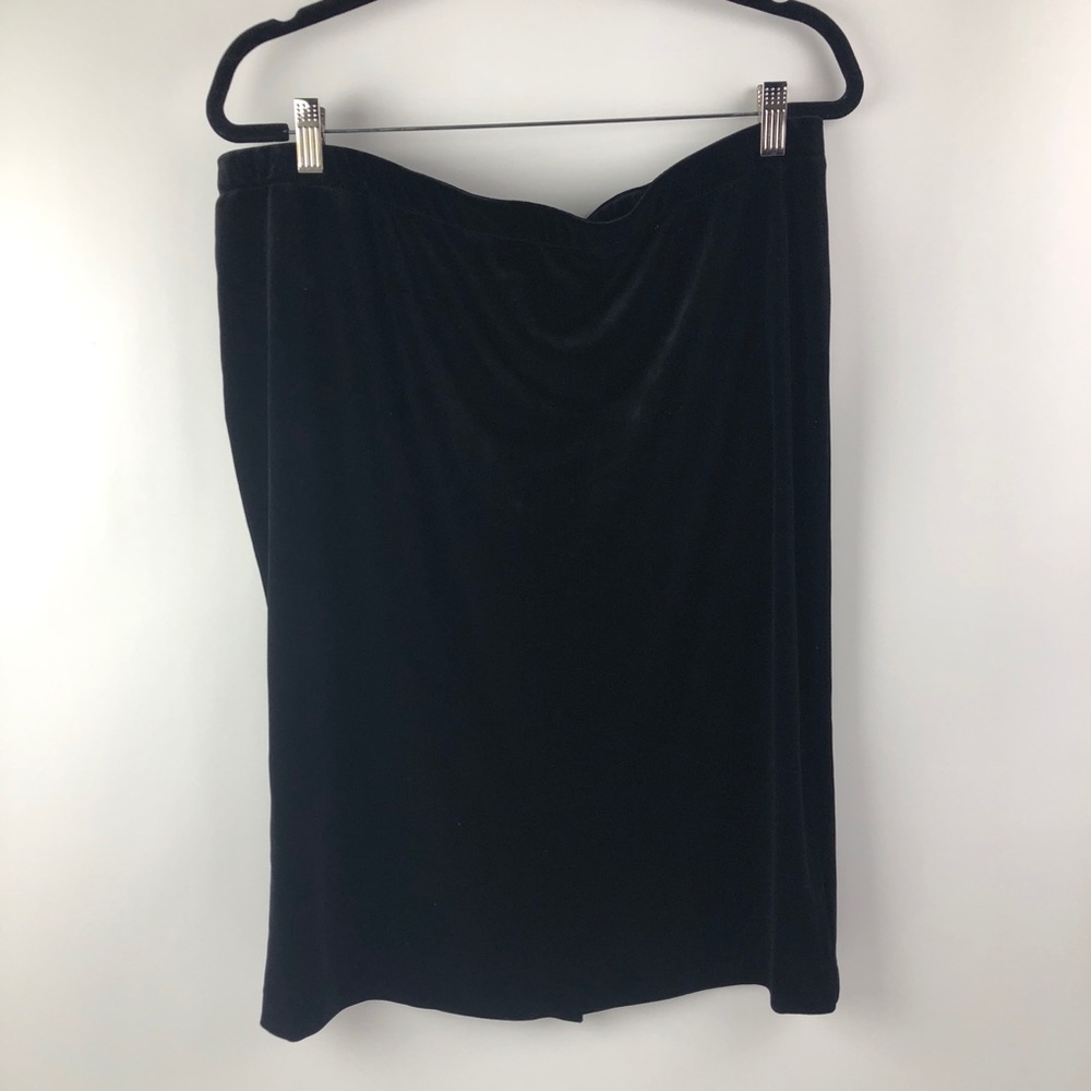 Cato velvet pencil skirt